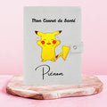 ⚡🐭 Pokémon Pikachu – Protège Carnet de Santé Personnalisable