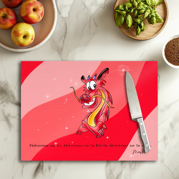 🔥🐉 Planche à découper Mushu Dragon Spirit – Verre 20 × 28,5 cm