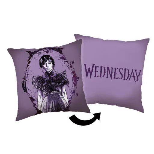 🖤 Coussin décoratif – Wednesday Gothic – 40 × 40 cm
